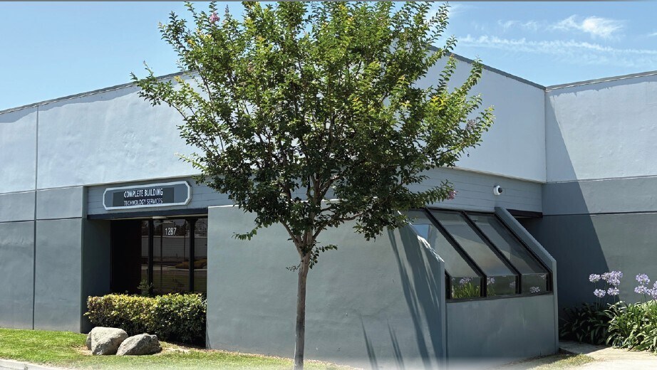 Primary Photo Of 1287 N Tustin Ave, Anaheim Light Distribution For Sale