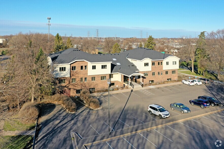 More Photos Of 299 Coon Rapids Blvd NW, Coon Rapids Office For Lease