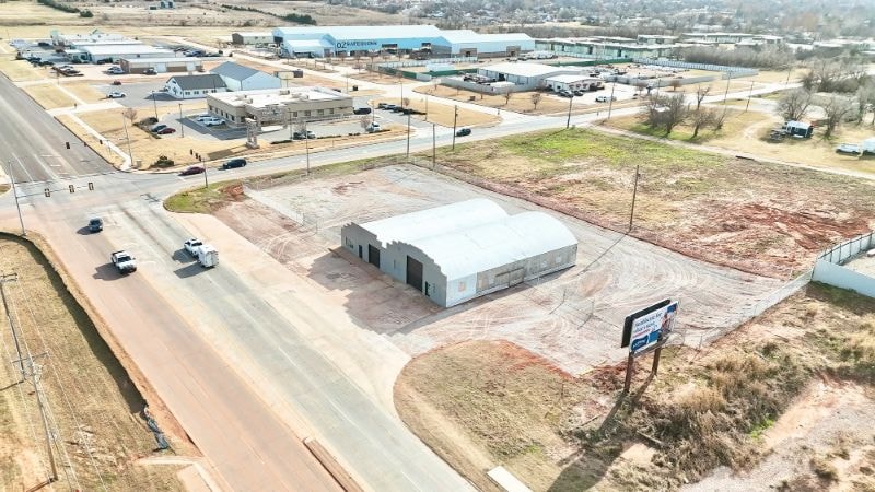 More Photos Of 2900 SE 29th St, Oklahoma City Service For Sale