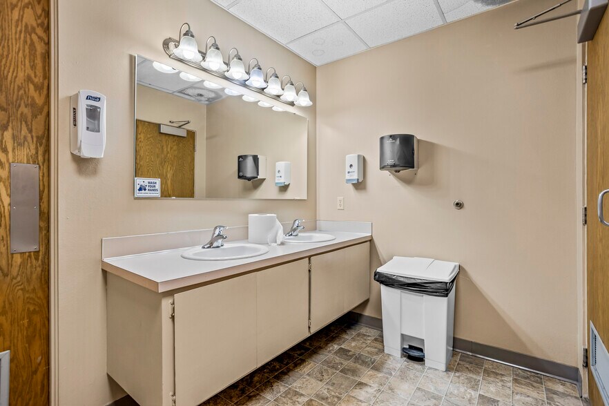 More Photos Of 7511 W Arrowhead Ave, Kennewick Office For Lease