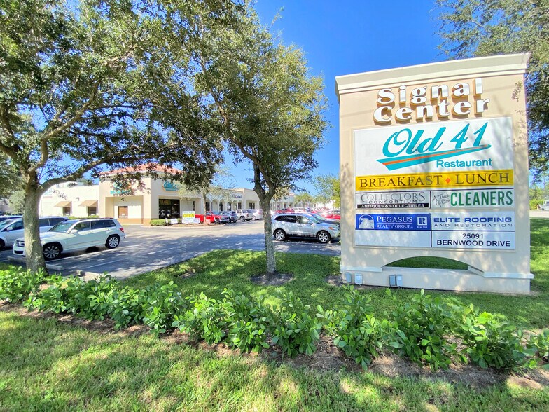 More Photos Of 25091 Bernwood Dr, Bonita Springs Showroom For Sale