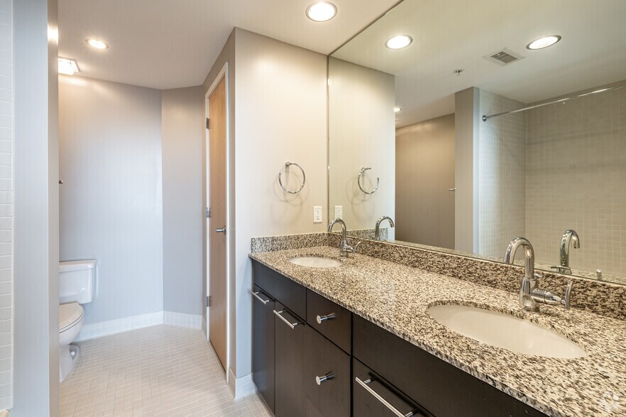 More Photos Of 909 Walnut St, Kansas City Apartments For Lease