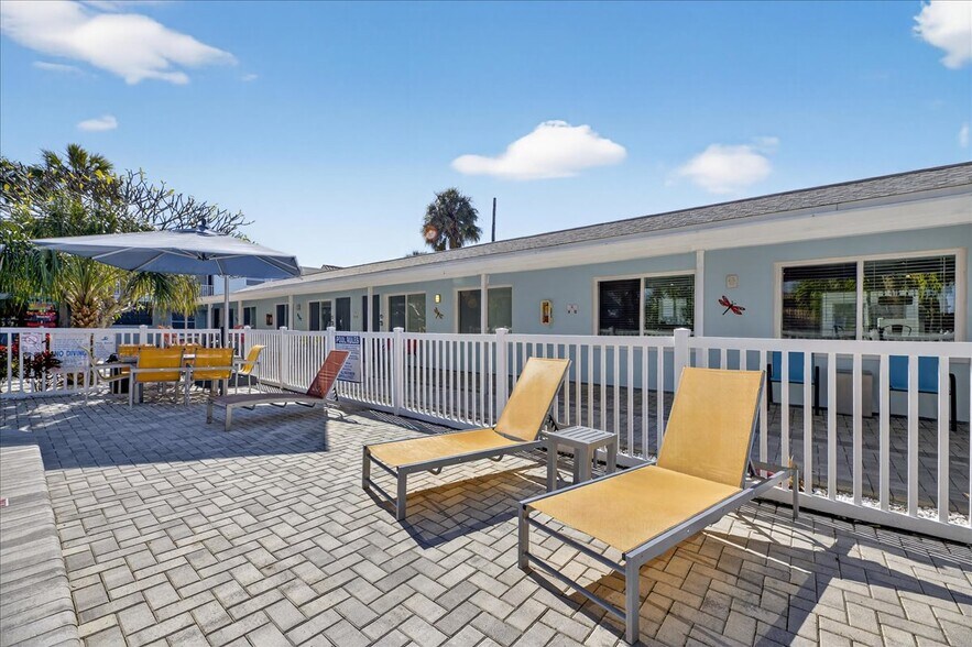 More Photos Of 523 72nd Ave, St Pete Beach Hotel For Sale