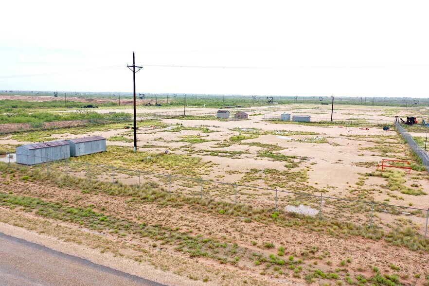 More Photos Of 1196 County Road 330 rd, Denver City Land For Sale