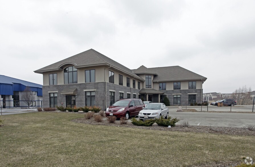 Primary Photo Of 353 Forest Grove Dr, Pewaukee Office For Sale