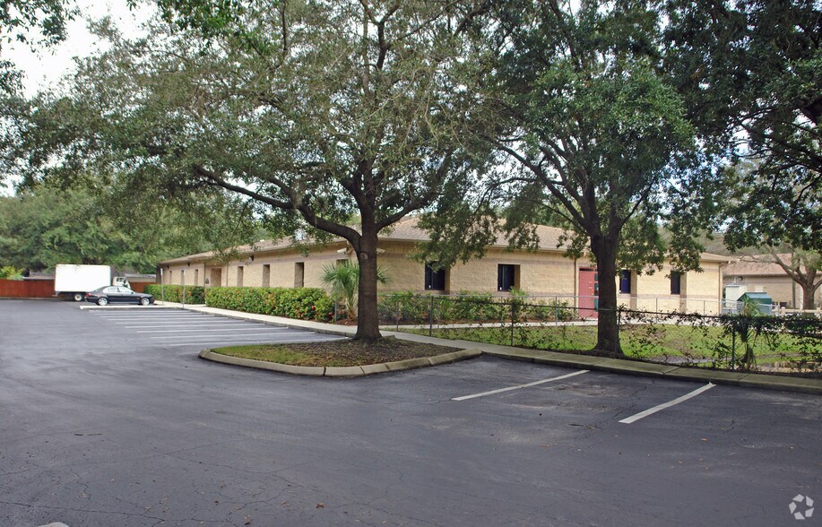 More Photos Of 4920 Newkirk Dr, Tampa Unknown For Lease