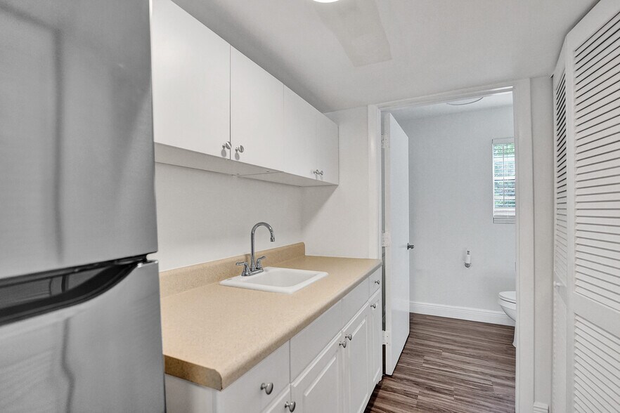 More Photos Of 1215 SE 2nd Ave, Fort Lauderdale Office For Lease