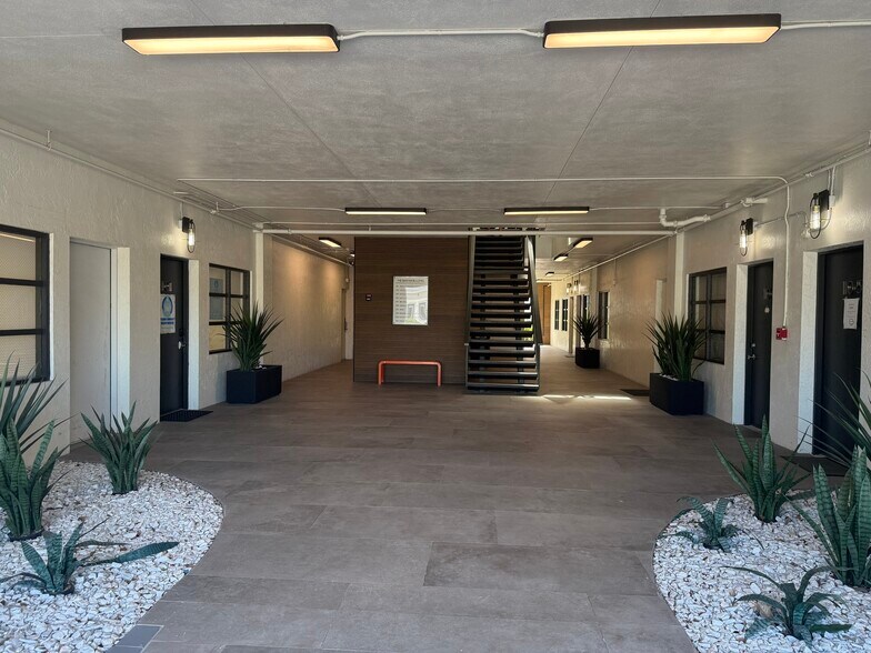 More Photos Of 8140 College Pky, Fort Myers Medical For Lease