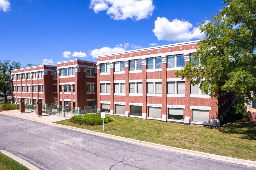 Primary Photo Of 1717 Deerfield Rd, Deerfield Office For Lease