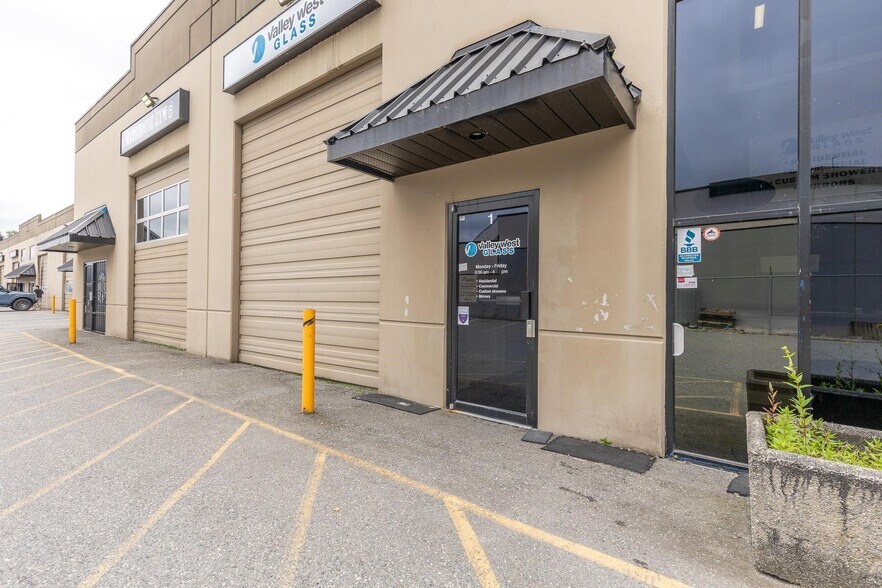 More Photos Of 34100 S Fraser Way, Abbotsford Distribution For Sale