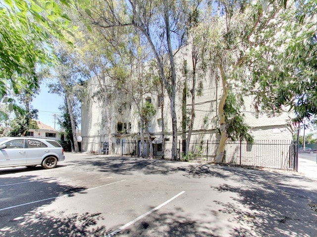 More Photos Of 717 N San Joaquin St, Stockton Apartments For Sale