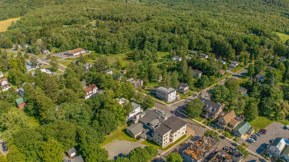 More Photos Of 56 Main St, Stamford Hotel For Sale