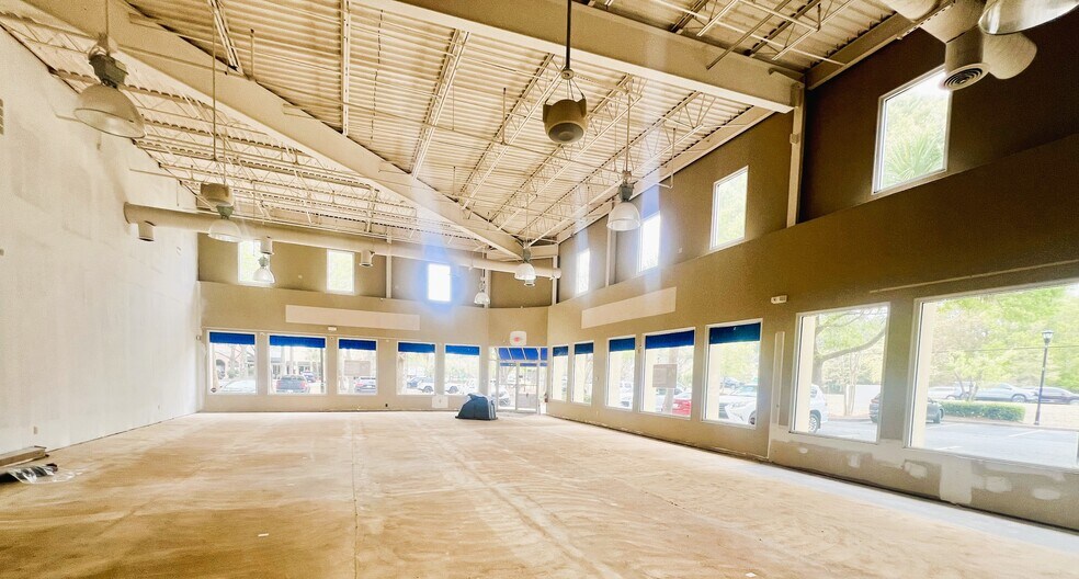 Primary Photo Of 1136 Hungry Neck Rd, Mount Pleasant Unknown For Lease