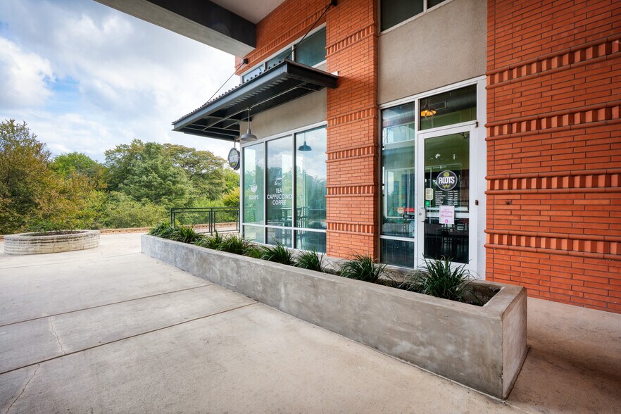 More Photos Of 423 Blue Star, San Antonio Apartments For Lease