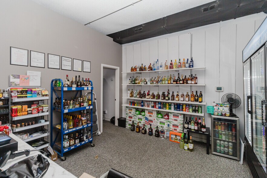 More Photos Of 3117 E 13th St, Wichita Freestanding For Sale