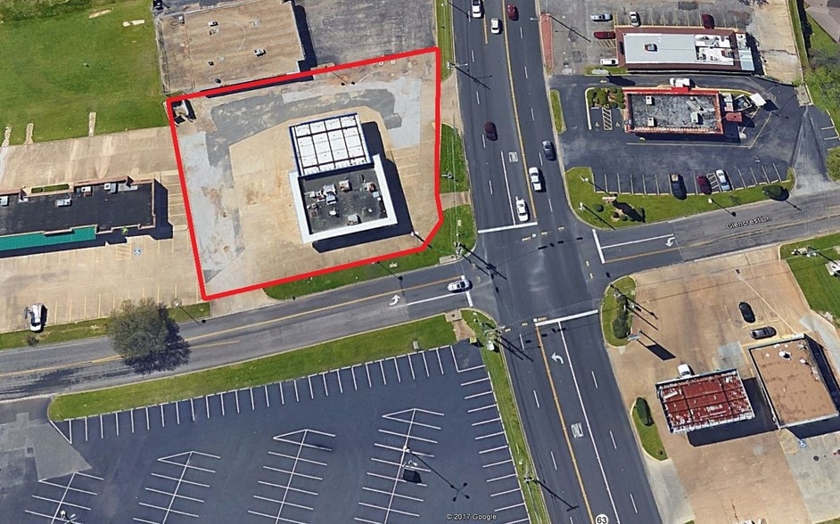 More Photos Of 1026 Mccann Rd, Longview Convenience Store For Lease