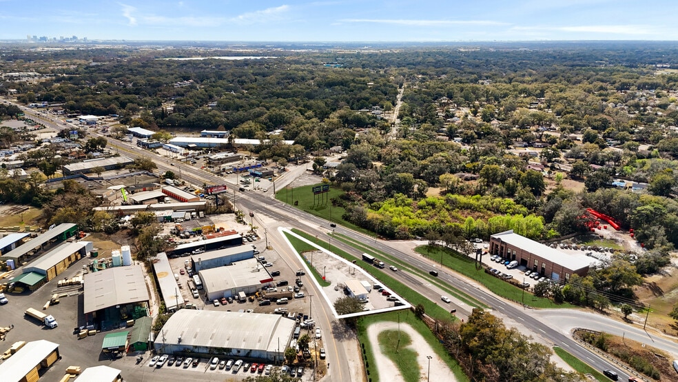 More Photos Of 7116 Rose Ave, Orlando Auto Dealership For Sale