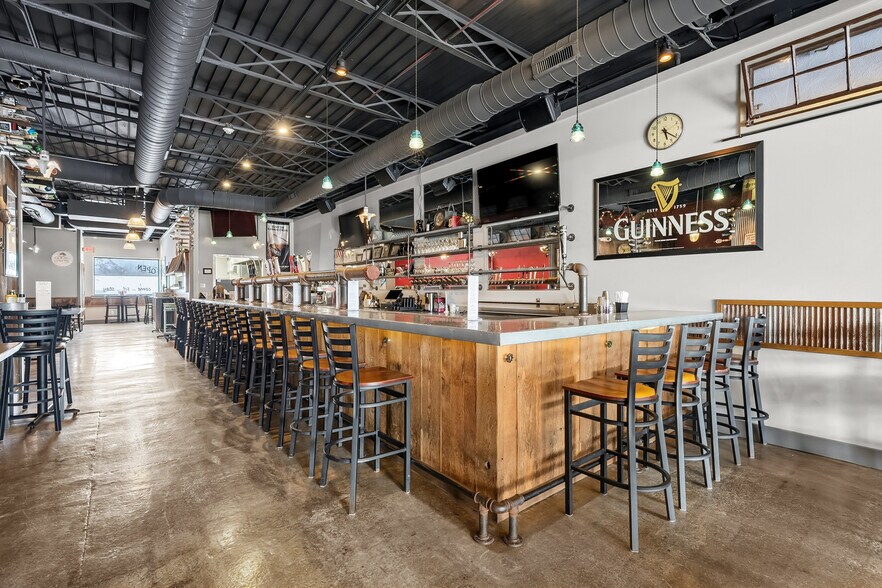 More Photos Of 117 E Allegan St, Otsego General Retail For Sale