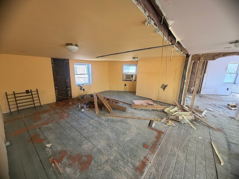 More Photos Of 501 Edgmont Ave, Chester Storefront Retail Residential For Sale