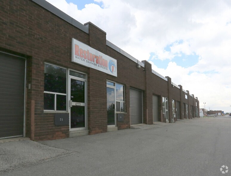 More Photos Of 111 Industrial Dr, Whitby Showroom For Lease