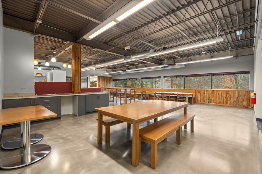 More Photos Of 650 Danbury Rd, Ridgefield Office For Sale