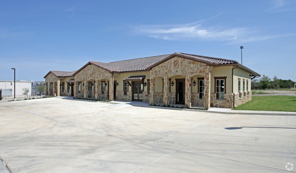 More Photos Of E 181 E BB Fielder Rd Suite 300, Weatherford Medical For Lease