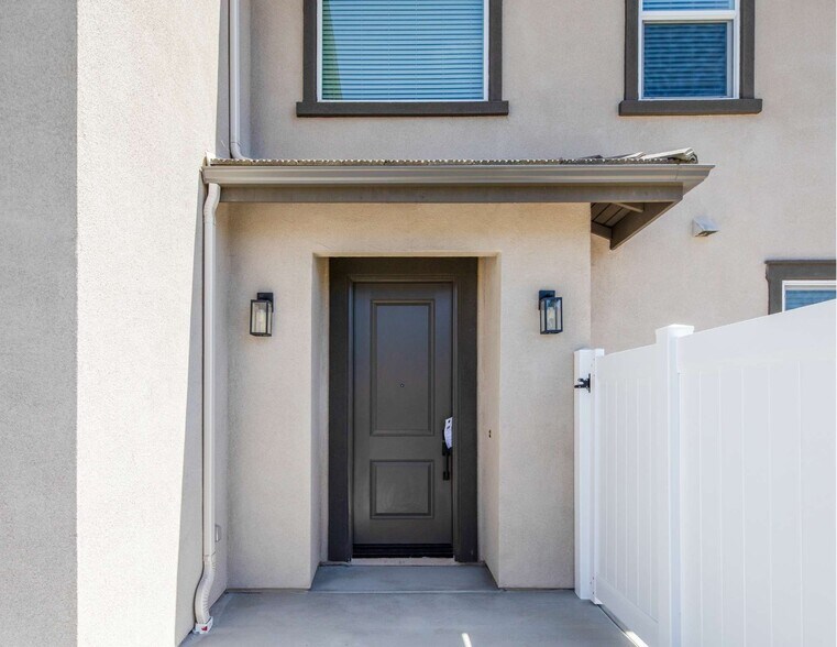 More Photos Of 5824 Persepolis Ct, Riverside Multifamily For Sale