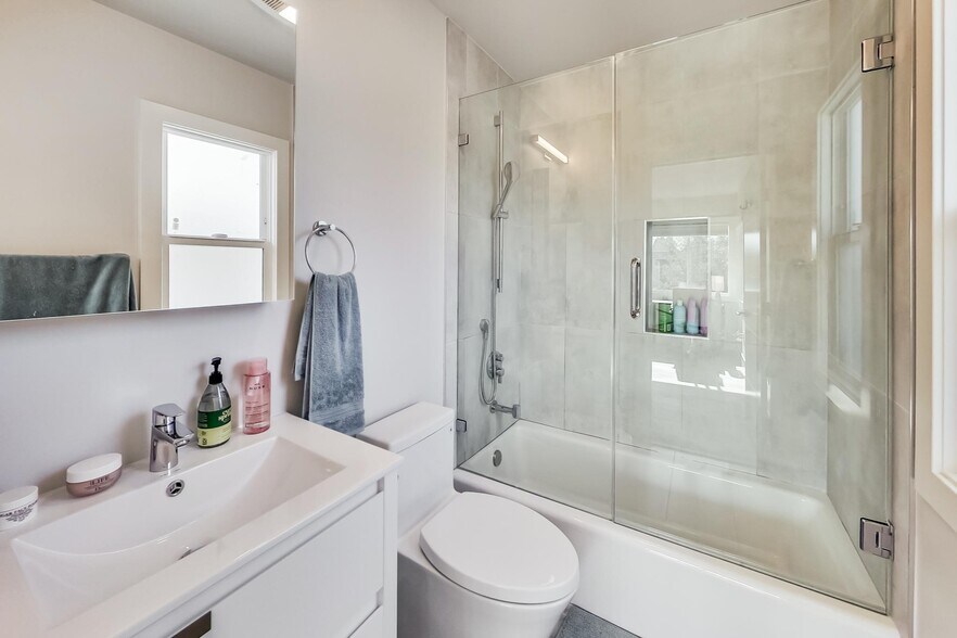 More Photos Of 3411 Adeline St, Berkeley Apartments For Sale