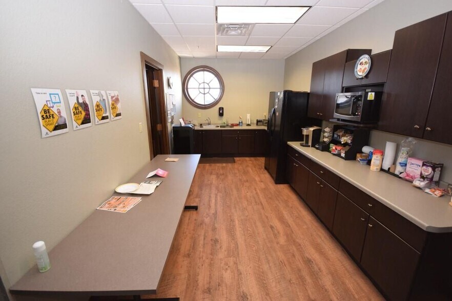 More Photos Of 215 MAIN STREET ZEILGLER BUILING, West Bend Office For Lease