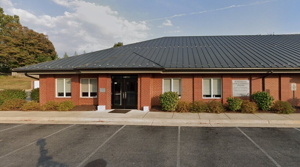 Primary Photo Of 142 Linden Dr, Winchester Medical For Sale