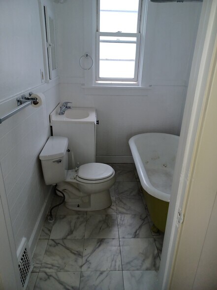 More Photos Of , Bedford Specialty For Sale