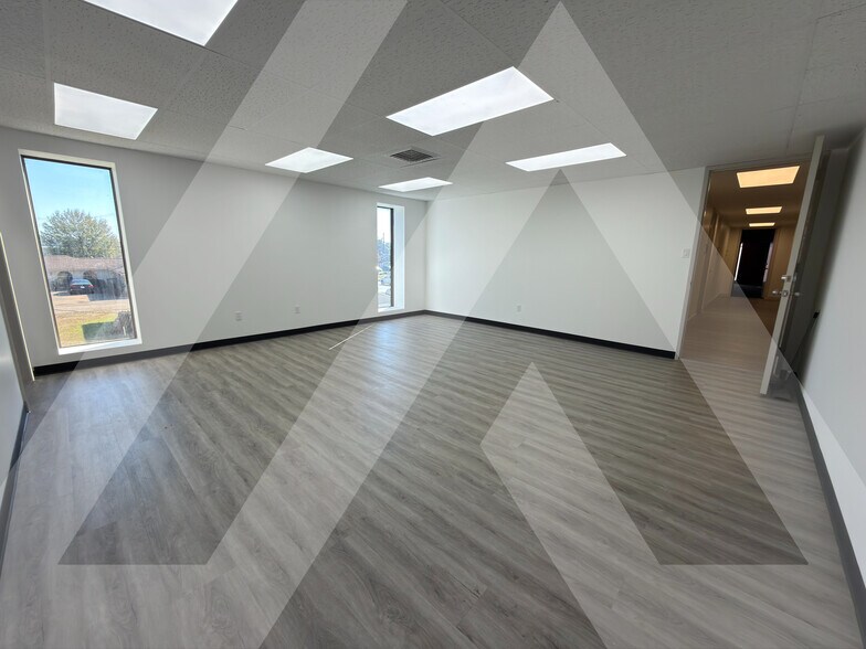 More Photos Of 10122 Long Point Rd, Houston Medical For Lease