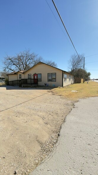 More Photos Of 216 S FM 1660, Hutto Daycare Center For Lease