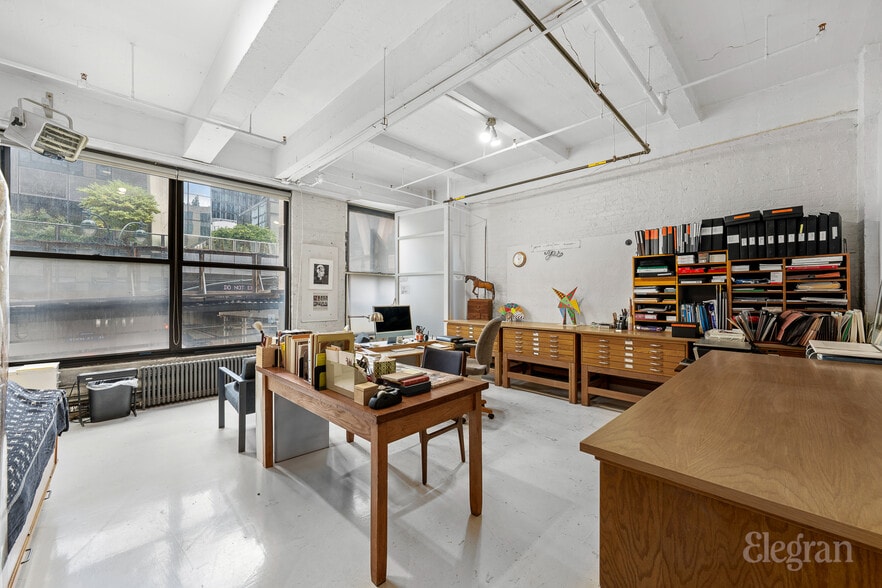 More Photos Of 450 W 31st St, New York Loft Creative Space For Sale