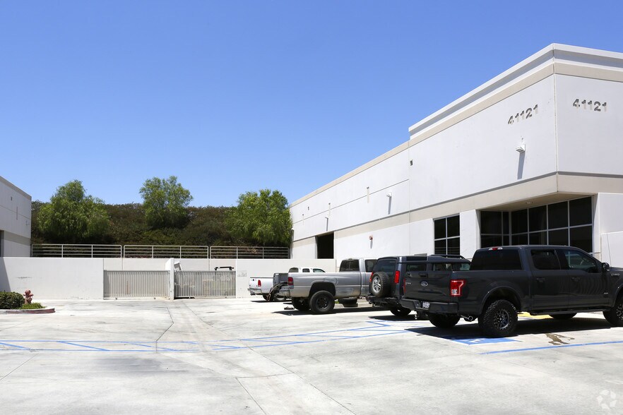 More Photos Of 41121 Golden Gate Cir, Murrieta Manufacturing For Lease