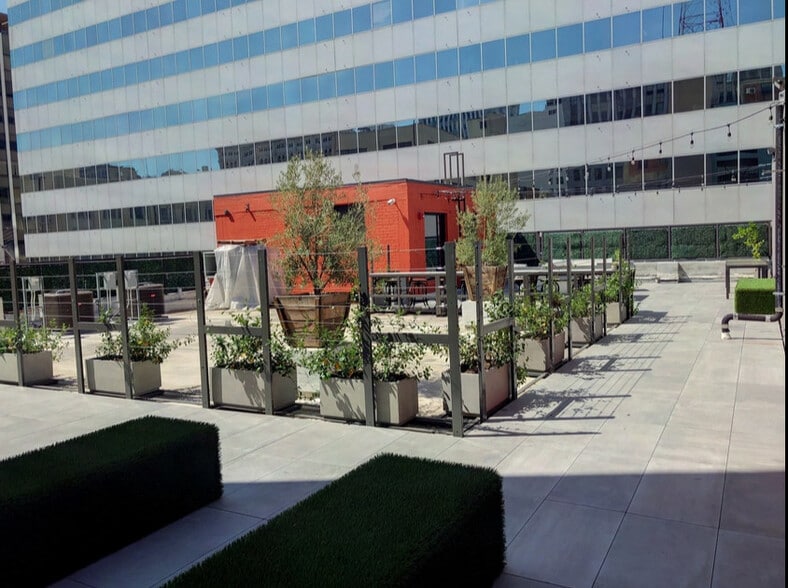 More Photos Of 537 S Broadway, Los Angeles Loft Creative Space For Sale