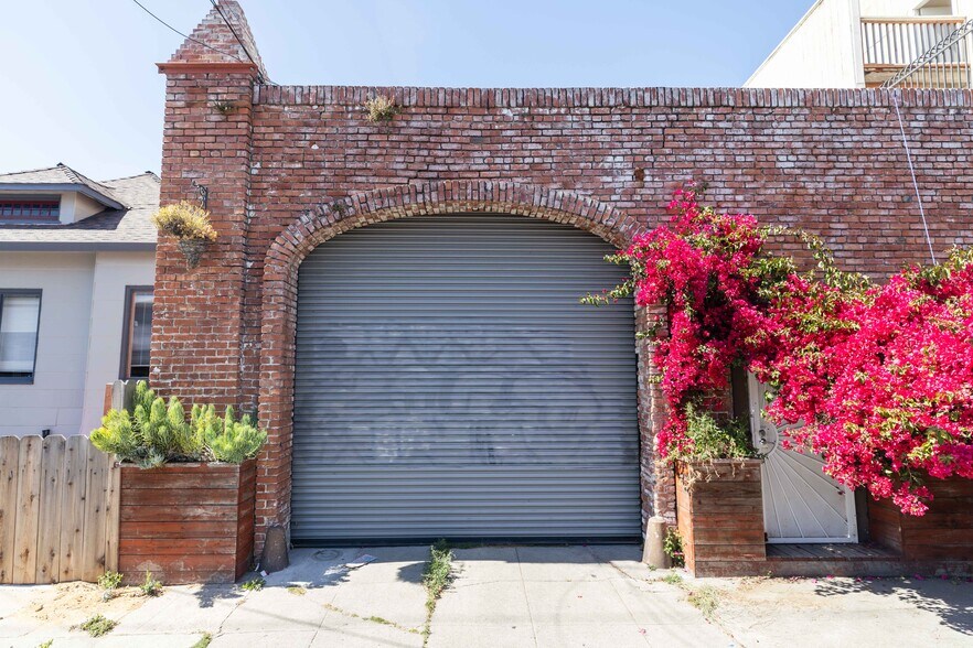 More Photos Of 2521 San Pablo Ave, Oakland Apartments For Sale