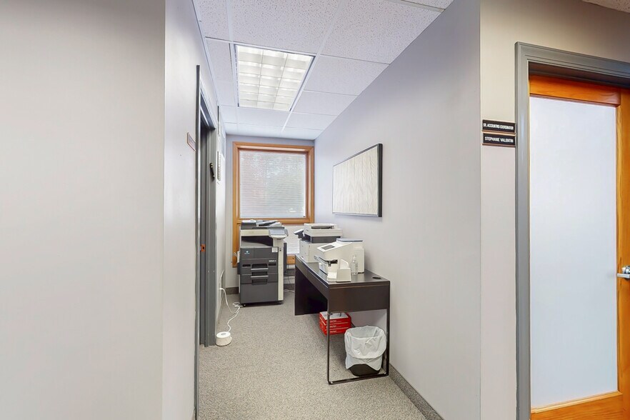 More Photos Of 7 Waterloo Rd, Stanhope Office For Sale