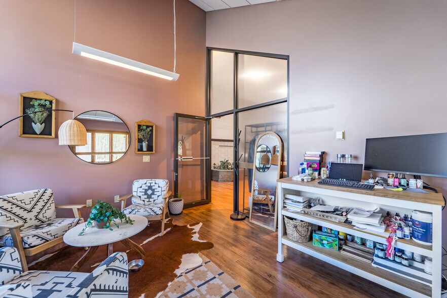 More Photos Of 7505 Stone Ridge Dr, Weston Medical For Sale