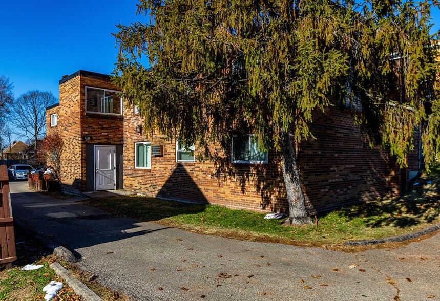 More Photos Of 2443 Ferguson Rd, Cincinnati Apartments For Sale