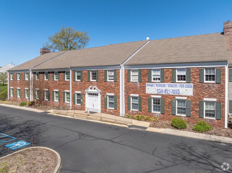 More Photos Of 168 Franklin Corner Rd, Lawrenceville Medical For Sale