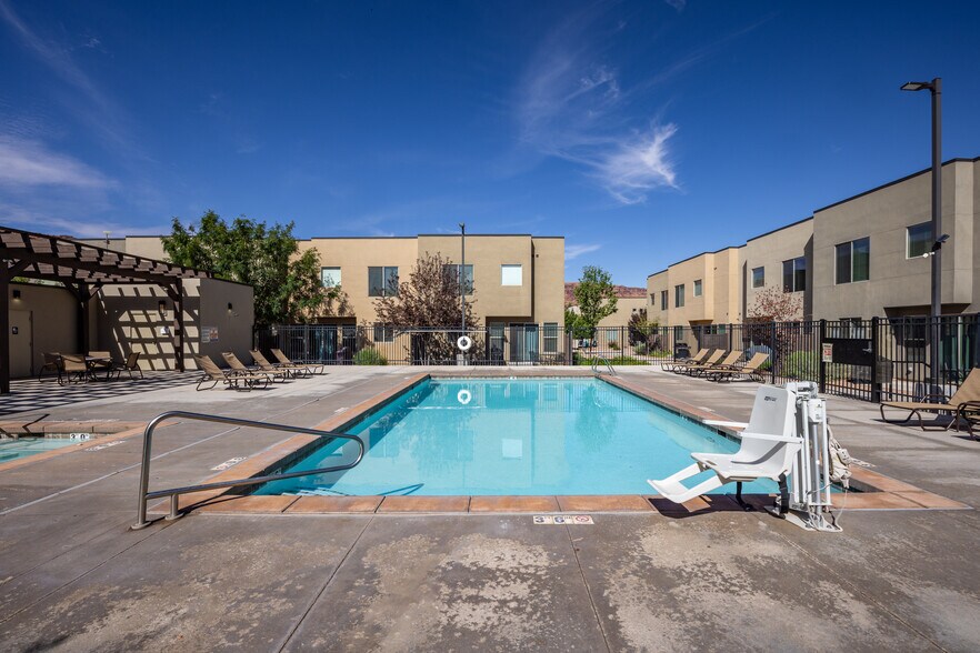 More Photos Of 673 W 470 N, Moab Specialty For Sale