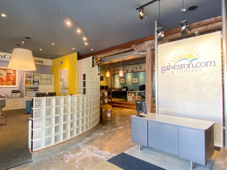 More Photos Of 523 24th St, Galveston Loft Creative Space For Sale