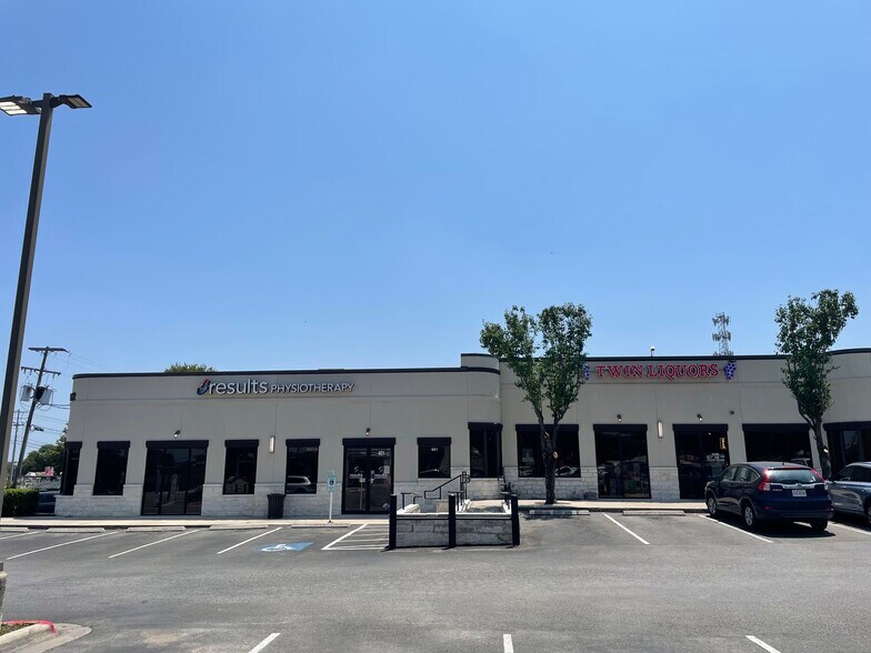 More Photos Of 102 Wonder World Dr, San Marcos Unknown For Lease