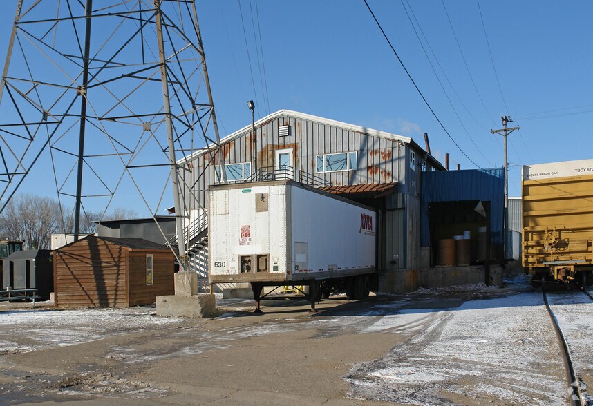 More Photos Of 155 Irving Ave N, Minneapolis Distribution For Lease