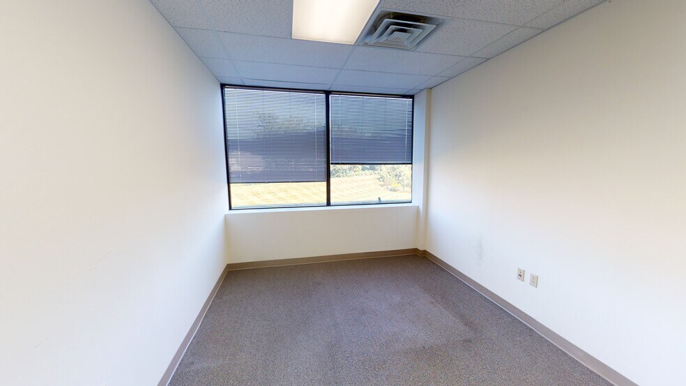 More Photos Of 999 Berkshire Blvd, Wyomissing Office For Lease