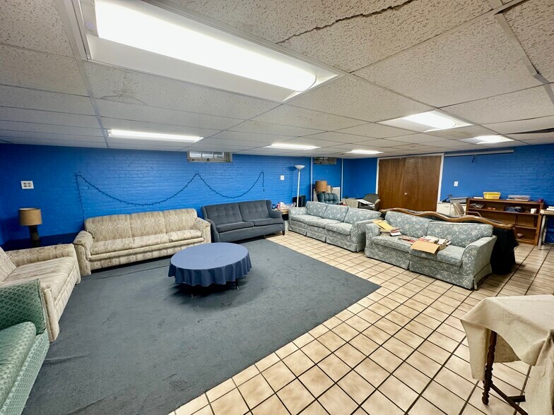 More Photos Of 600 Cooks Ln, Baltimore Religious Facility For Sale