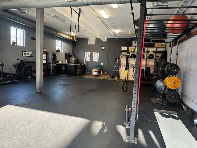 More Photos Of 1438-1444 9th St, Santa Monica Loft Creative Space For Sale