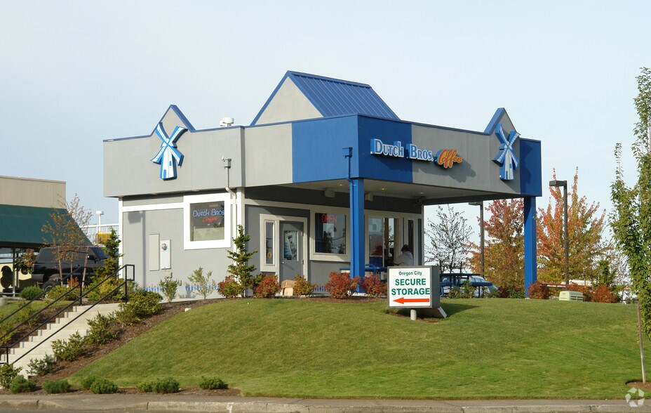 More Photos Of 19001-19131 S Beavercreek Rd, Oregon City Unknown For Lease