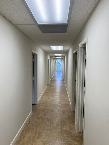 More Photos Of 3035 E Commercial Blvd, Fort Lauderdale Medical For Sale